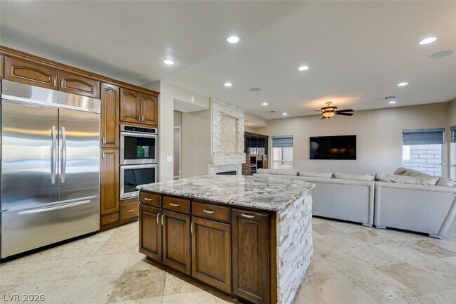 Building Photo - 54 Grossinger Ct