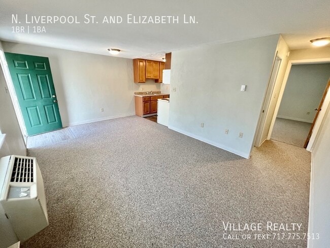 Building Photo - 35 N Liverpool St