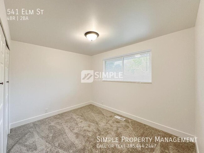 Building Photo - 541 E Elm St