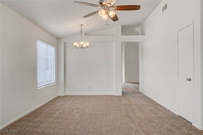 Building Photo - 9573 Paradise Rd