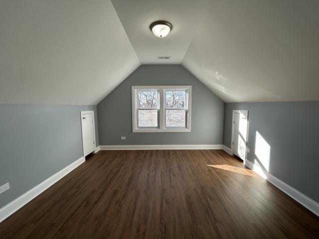 Building Photo - 2 bedroom in Chicago IL 60607