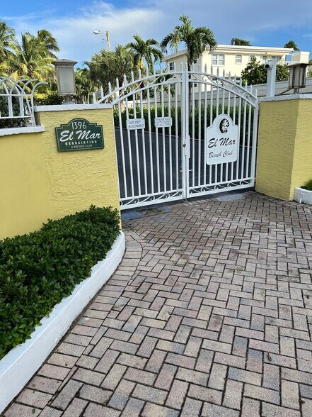 Building Photo - 1391 S Ocean Blvd