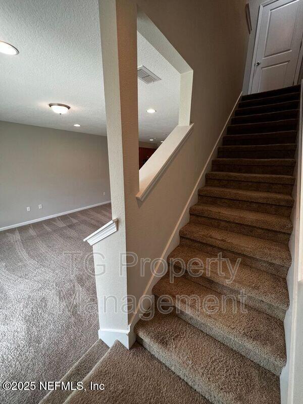 Building Photo - 497 Pine Bluff Dr