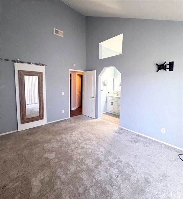 Building Photo - 1284 Fairway Oaks Ave