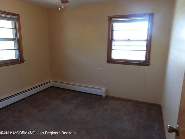 Building Photo - 1477 US-9
