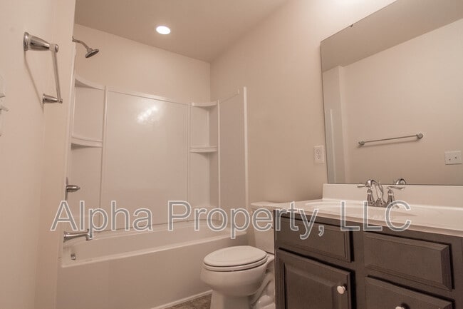 Building Photo - 24 Fairchild Way