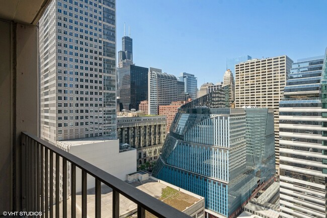 Building Photo - 200 N Dearborn St