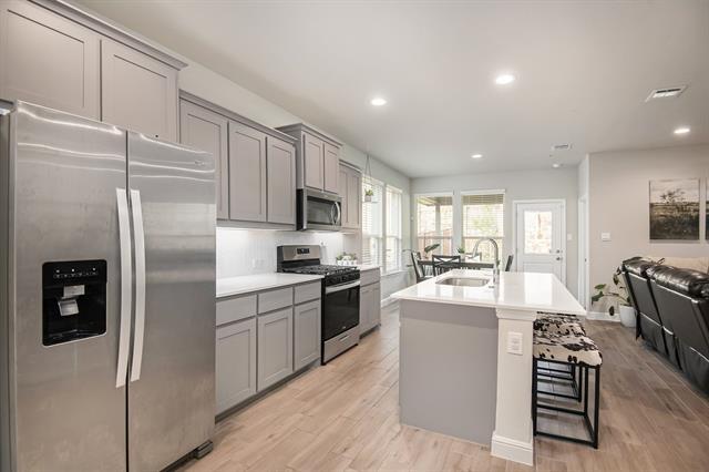 Building Photo - 229 Dunmore Dr