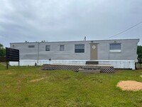 Building Photo - Lake Front With Gazebo on Lake Murray - Call Lexington Office for info 803-359-0793
