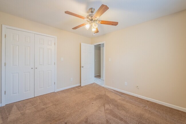 Building Photo - 38 Preston Ct