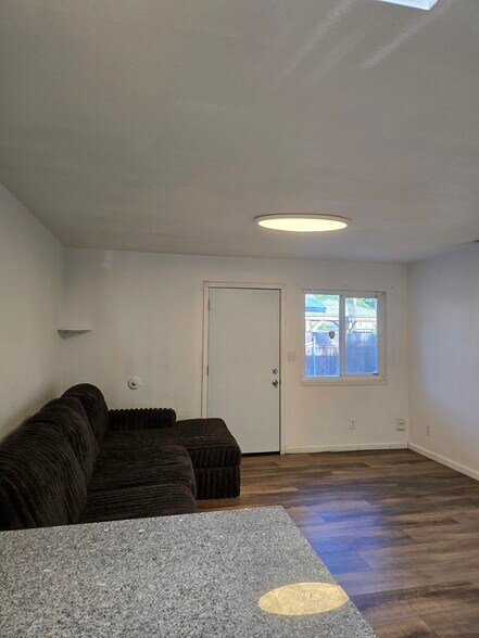 Building Photo - 116 Baker Way