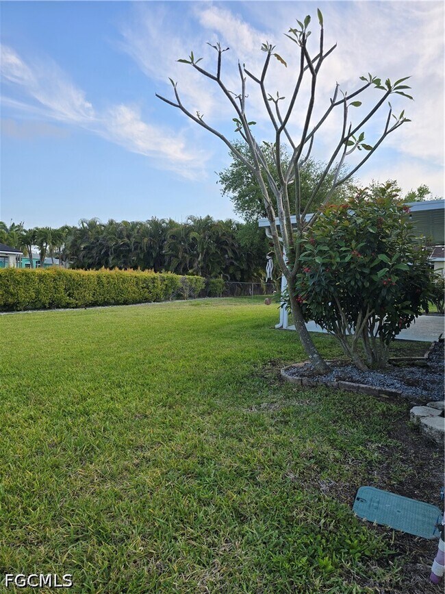 Building Photo - 1905 SW 11th St