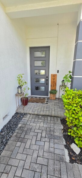 Building Photo - 4971 Whispering Way
