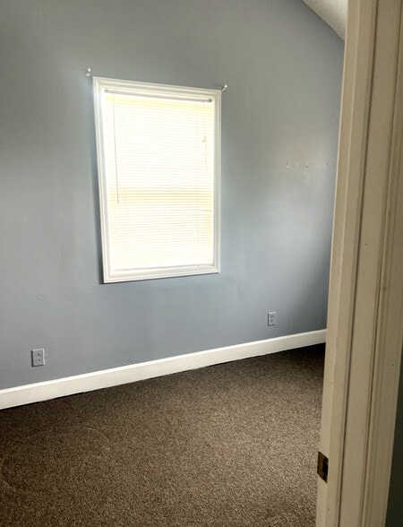 Building Photo - 4703 Potter Rd