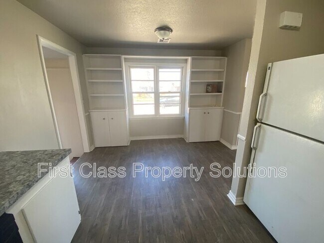 Building Photo - 7108 NW 44th St