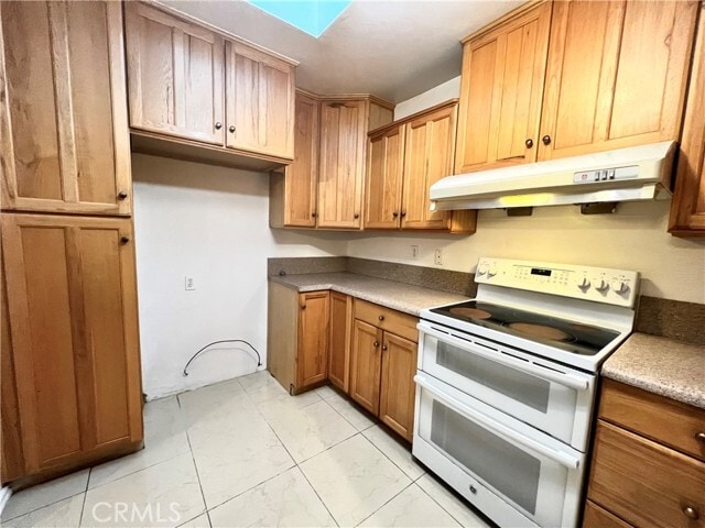 Building Photo - 540 Fairview Ave