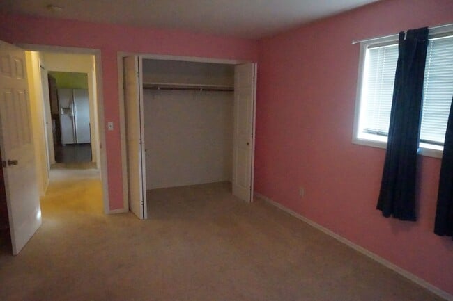 Building Photo - Large lot with room for a garden