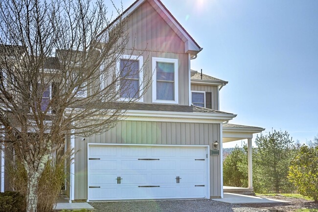 Building Photo - 542 Upper Deer Valley Rd