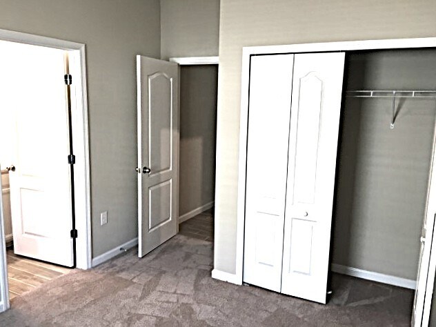 Building Photo - 200 Otero Point