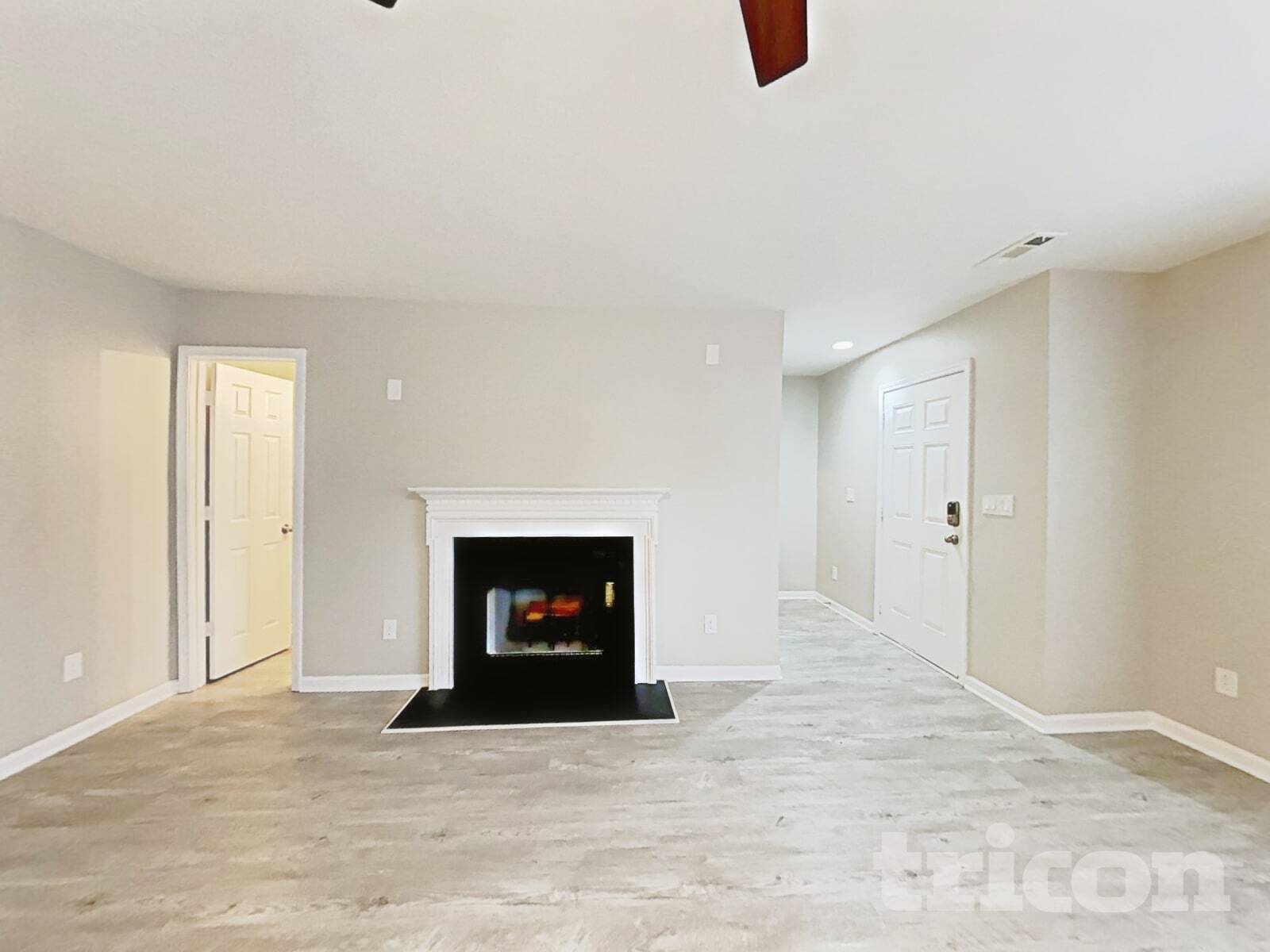 Building Photo - 1131 Delander Ln
