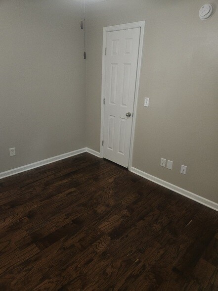 Building Photo - 1014 Stonemark