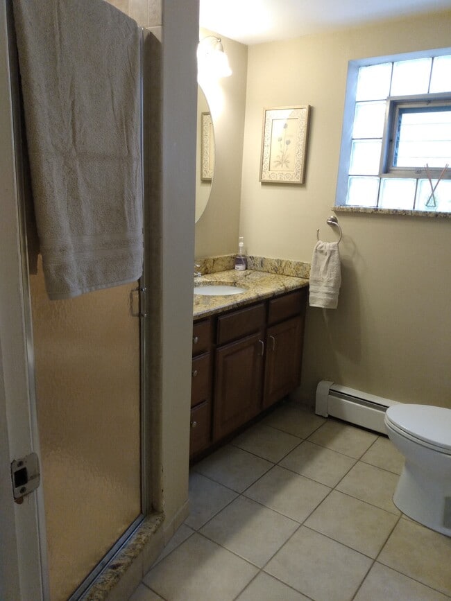 Building Photo - 9511 Lawrence Ct