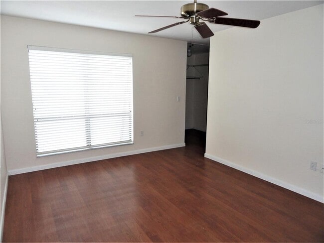 Building Photo - 1836 N Crystal Lake Dr