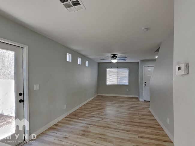 Building Photo - 2280 Platinum Band St