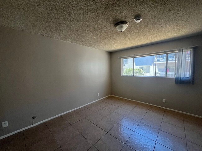 Building Photo - 8070 Langdon Ave