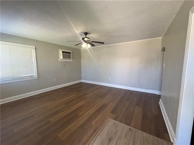 Building Photo - 1010 Isbell St