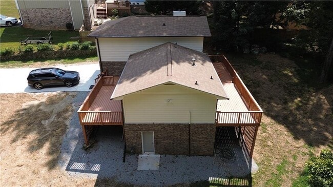 Building Photo - 2645 Davenport Rd NW