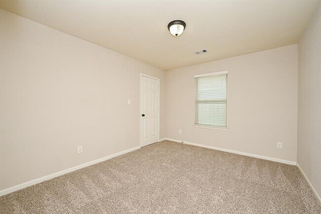 Building Photo - 18707 Majestic Vista Ln