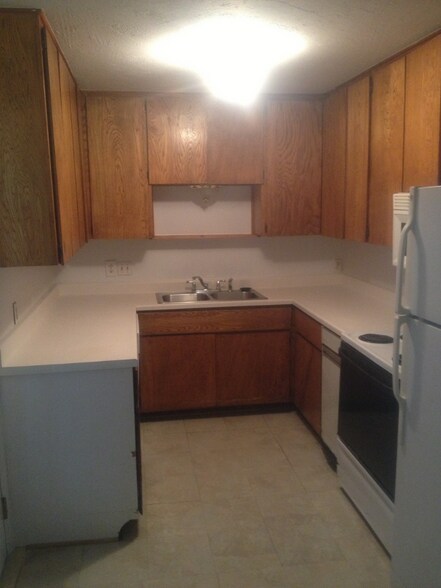 Building Photo - 1517 Windsor Way