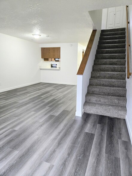 STAIRS - St James Condominiums
