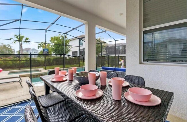 Building Photo - 4700 Sleepy Hollow Dr