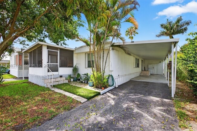 Building Photo - 2430 SW 53rd St