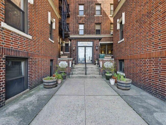 Building Photo - 1055 JFK Blvd E