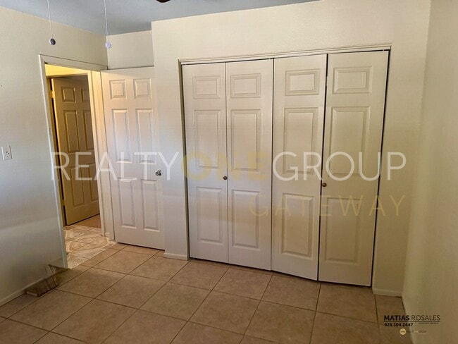 Building Photo - Close to San Luis Downtown - 3 Bedroom hom...