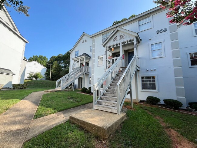 Building Photo - **COMING SOON** Newly Remodeled 2BD, 2.5BA Raleigh Condo Walking Distance to NC State Campus