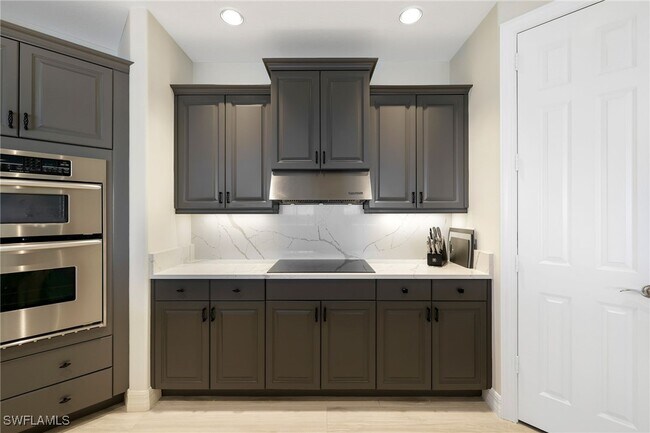 Building Photo - 10733 Mirasol Dr