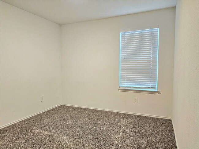 Building Photo - 4901 Pismo Ray Dr