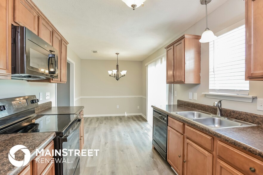 Building Photo - 1408 Priestshore Bay