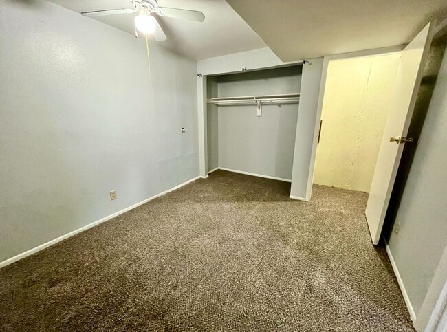 Building Photo - Spacious 5-Bedroom Home in Desirable Cente...