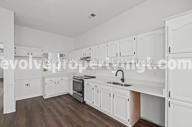 Building Photo - 330 Bendigo Dr