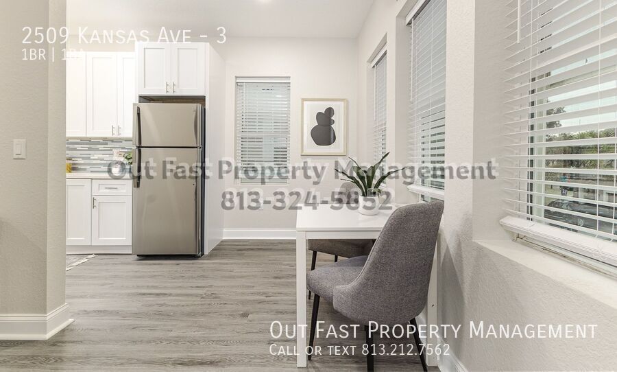 Building Photo - 2509 W Kansas Ave