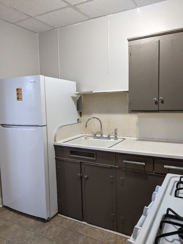 Building Photo - 11 Downer St