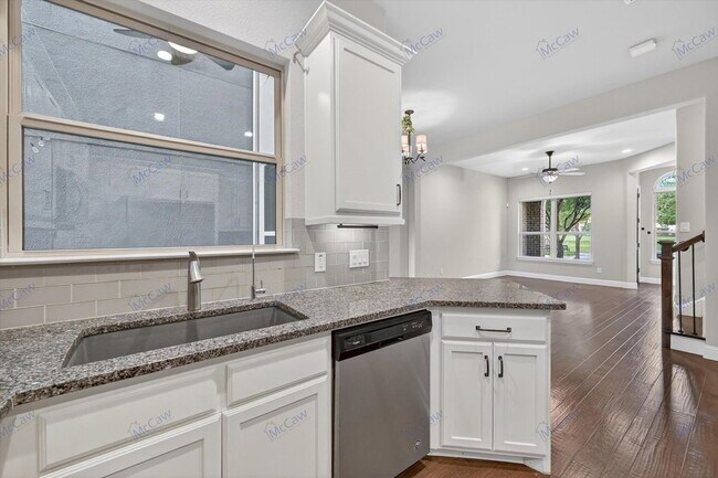 Building Photo - 4224 Riverside Dr