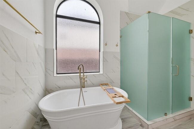 Building Photo - 3839 Lakeridge Canyon Dr