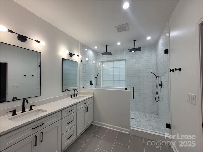 Building Photo - 5618 Branthurst Dr
