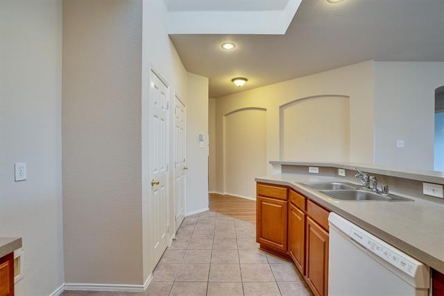 Building Photo - 9804 Westmere Ln